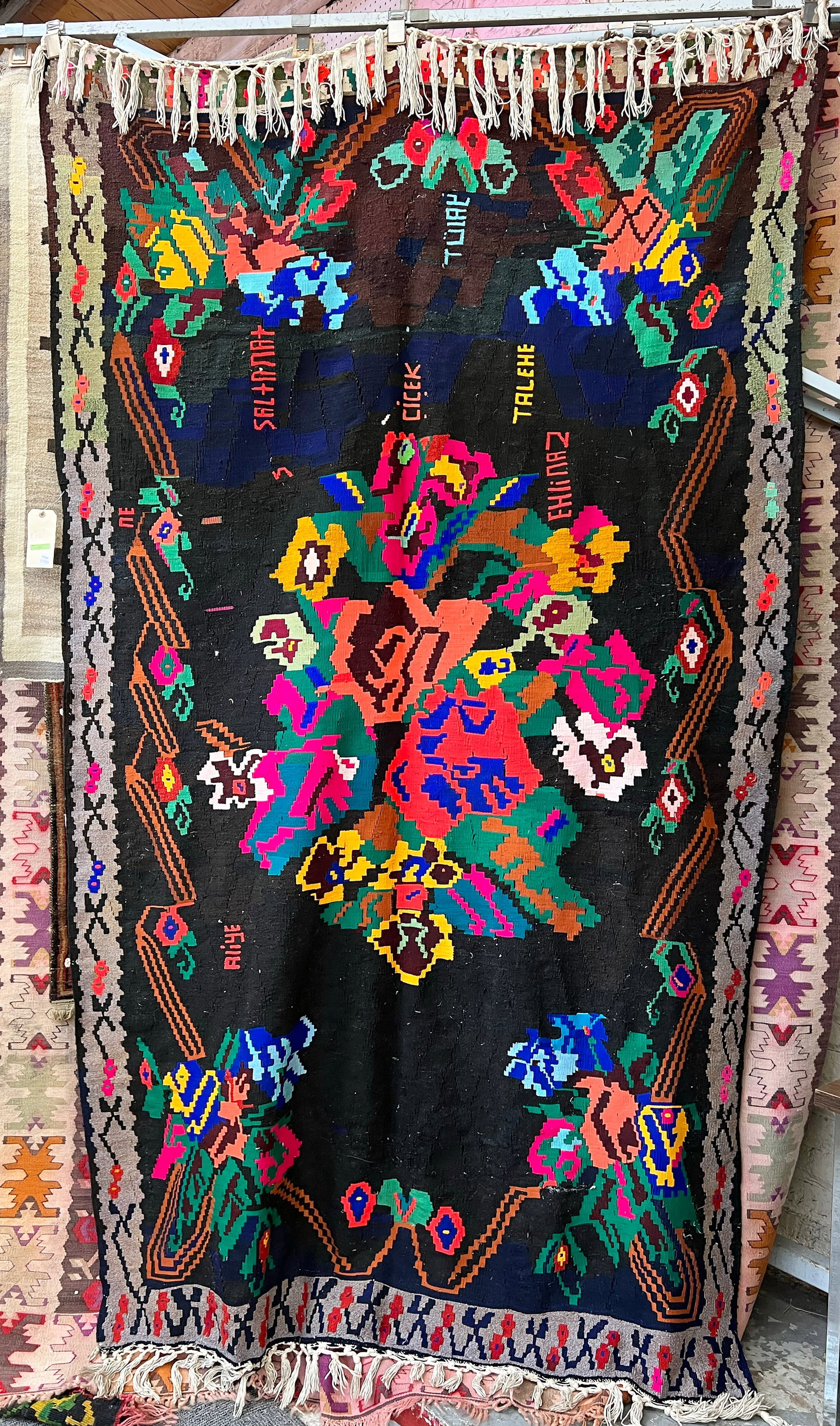 5' 1" x 8' 11" Colorful Turkish Kelim Rug. (1 of 2)