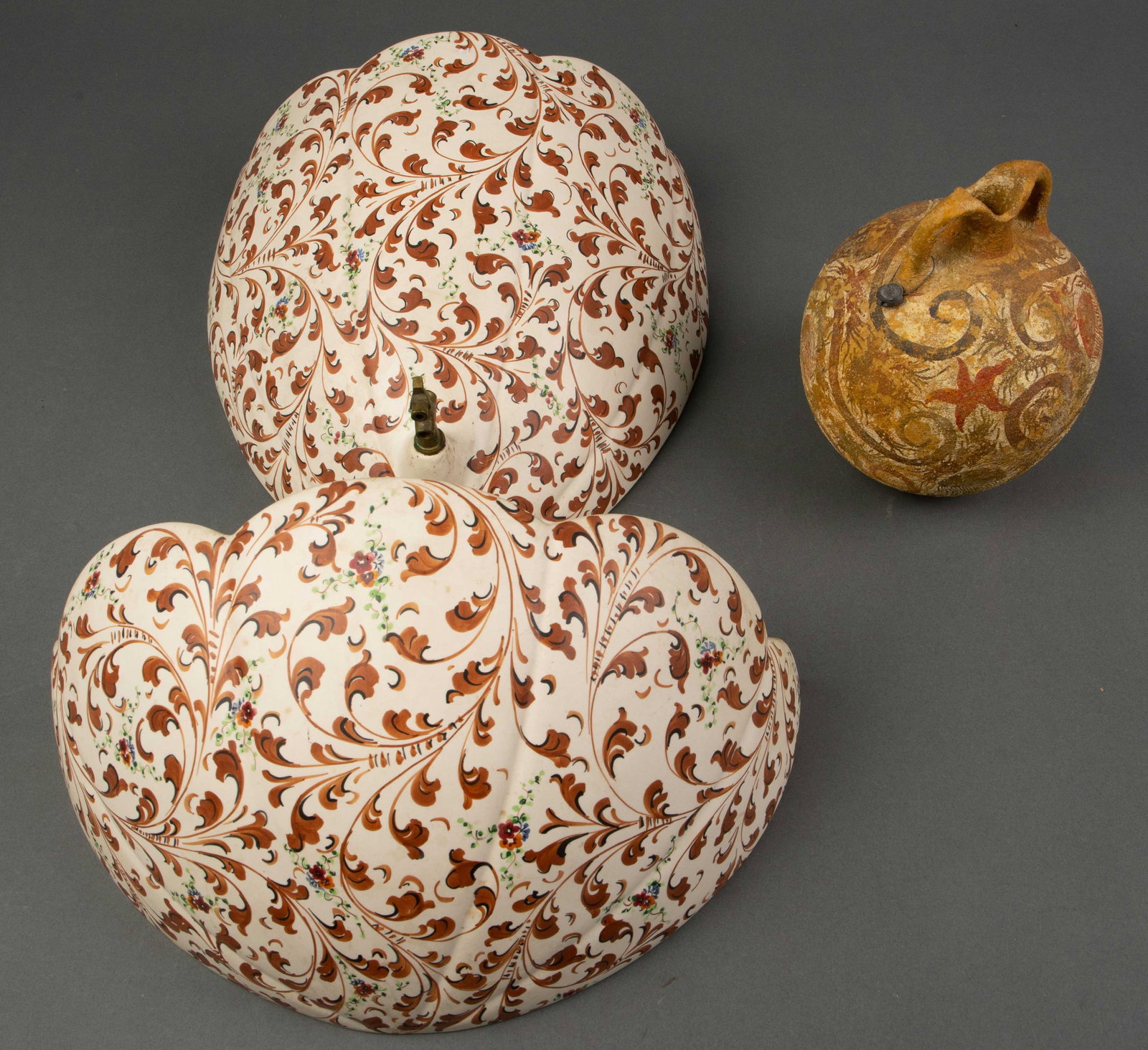 Italian Hand Painted Wall Water Fountain & Jug. (1 of 8)