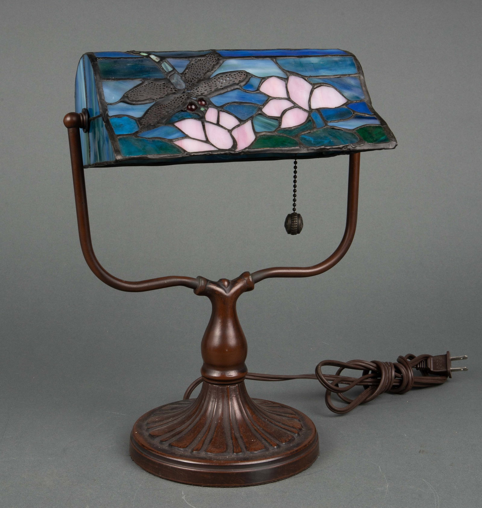 Dale Tiffany Stained Glass Banker's Lamp. (1 of 6)