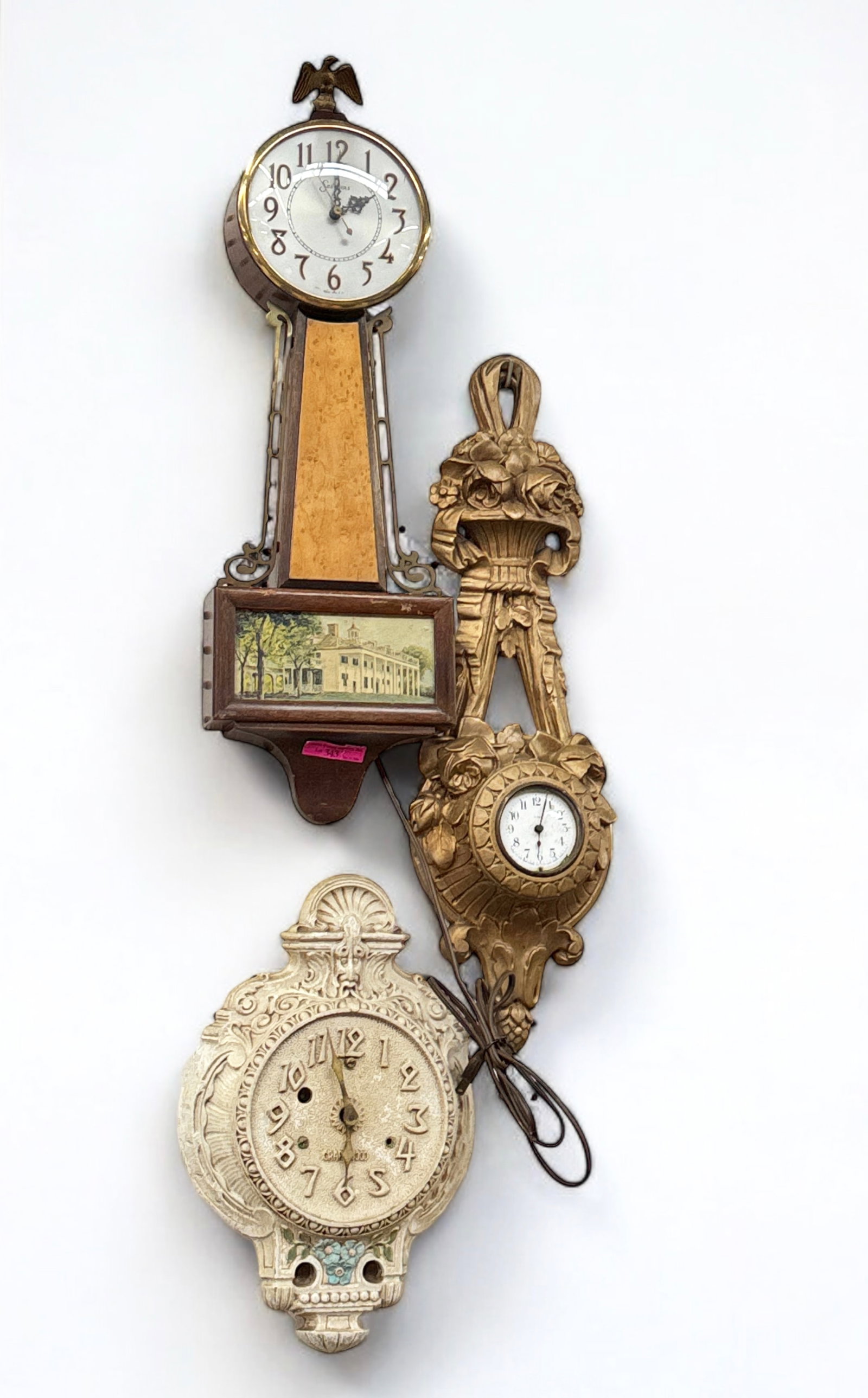 Lot of 3 Decorative Clocks. (1 of 4)