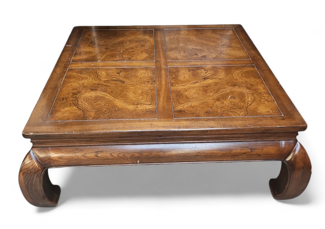 Henredon Asian Style Coffee Table. (1 of 2)