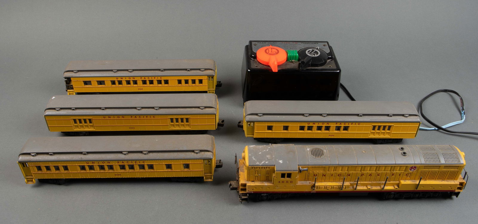 Lionel Union Pacific Cars, Trainmaster Transformer (1 of 10)