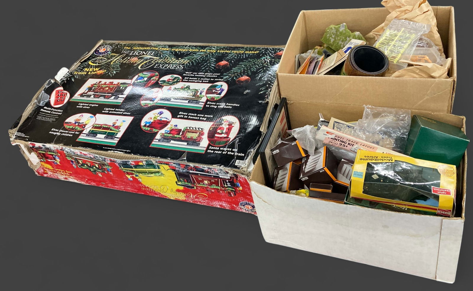 Lot of Train Items, incl. Lionel Holiday Tradition (1 of 17)