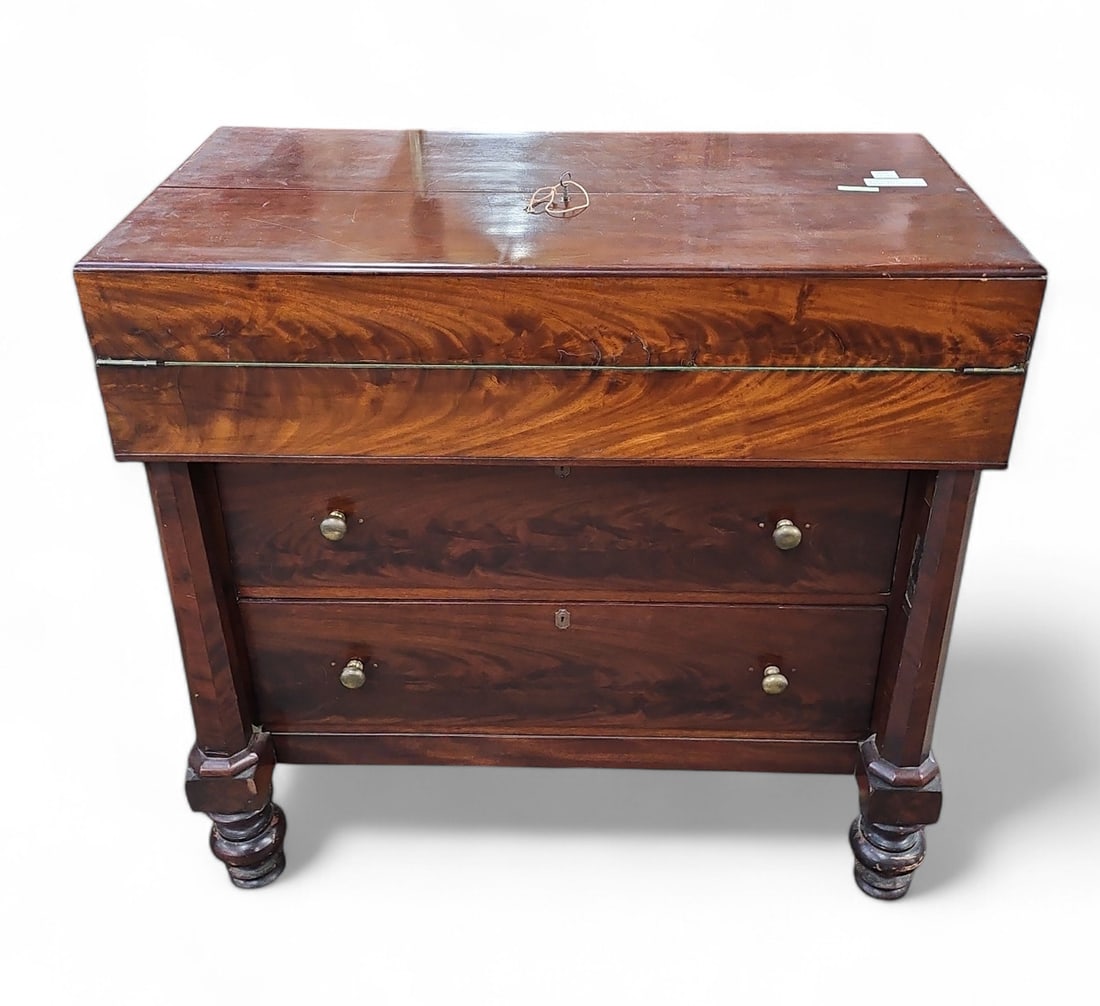 Antique Mahagony Flip Top Desk or Chest. (1 of 2)