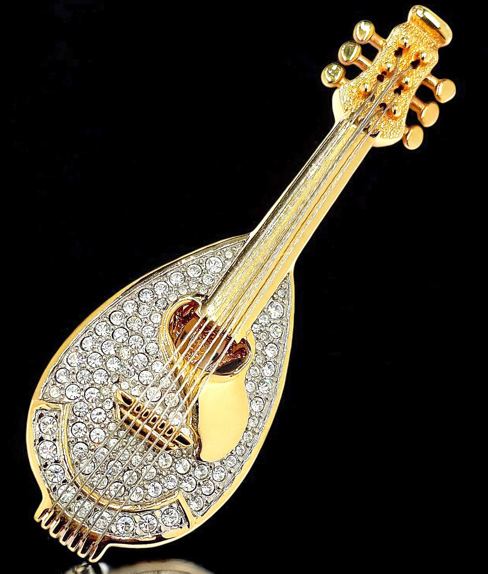 Rare Retired Swarovski Crystal Mandolin Pin. (1 of 2)