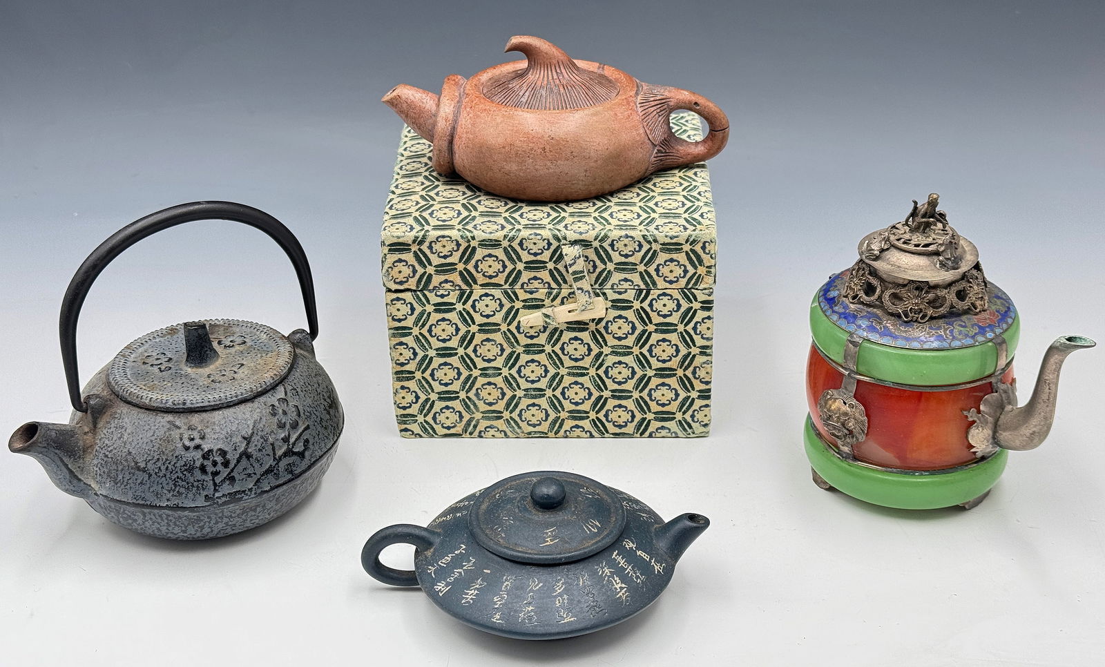 Lot of 4 Small Chinese Teapots. (1 of 4)