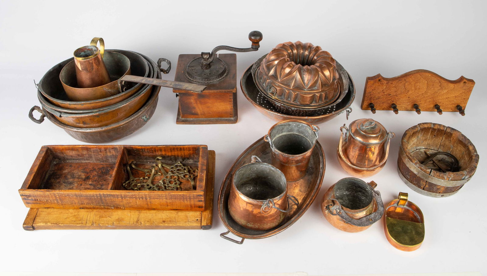 Lot: Antique Copper Pots, Primitives, Brass & Iron (1 of 9)