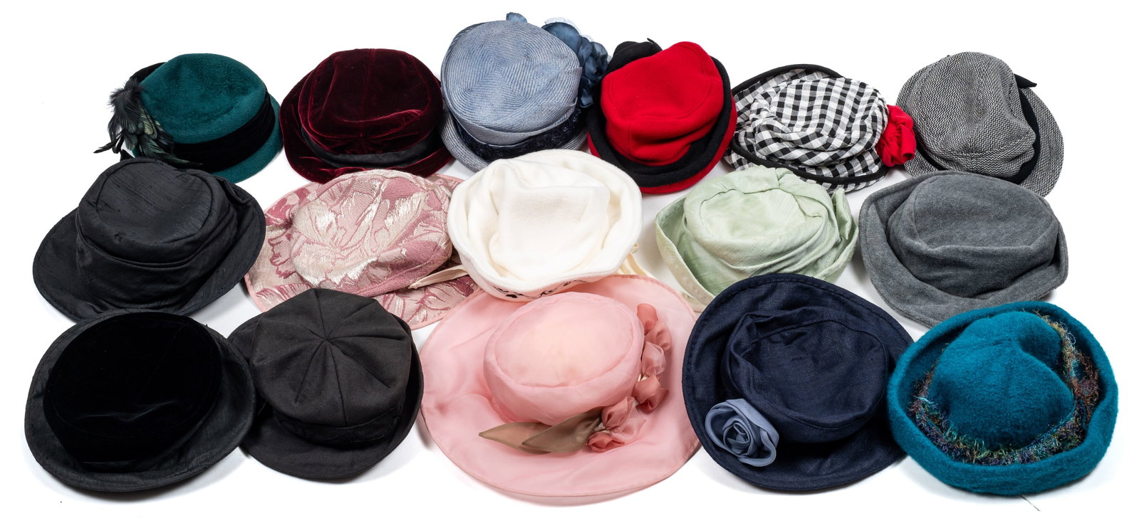 Lot of 16 Vintage Small Ladies' Hats in Boxes.: The lot includes 16 vintage hats that are roughly a size 7, with a circumference of 22". The brands included are Laura Whitlock, Loreta Corsetti, and Lisa Farrell. A few of the hats are unbranded. The