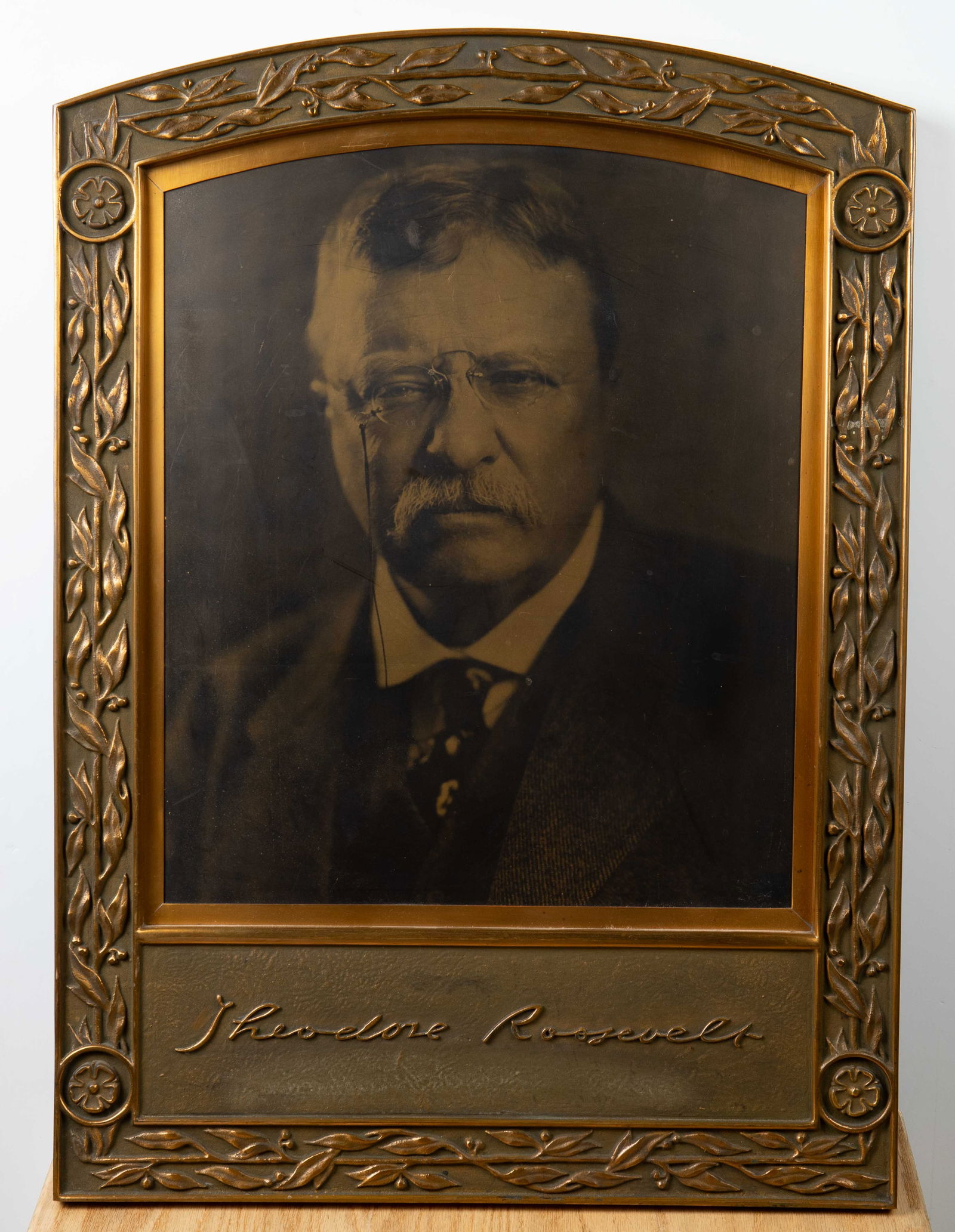 Lg. Teddy Roosevelt Metal Photo in Bronze Frame. (1 of 4)
