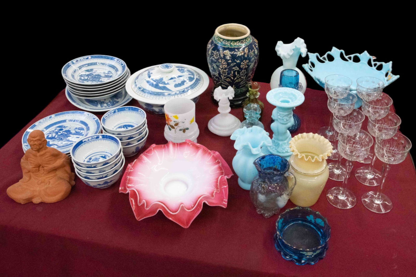 Lot: Art Glass & Asian Porcelain & Ceramic Items. (1 of 5)