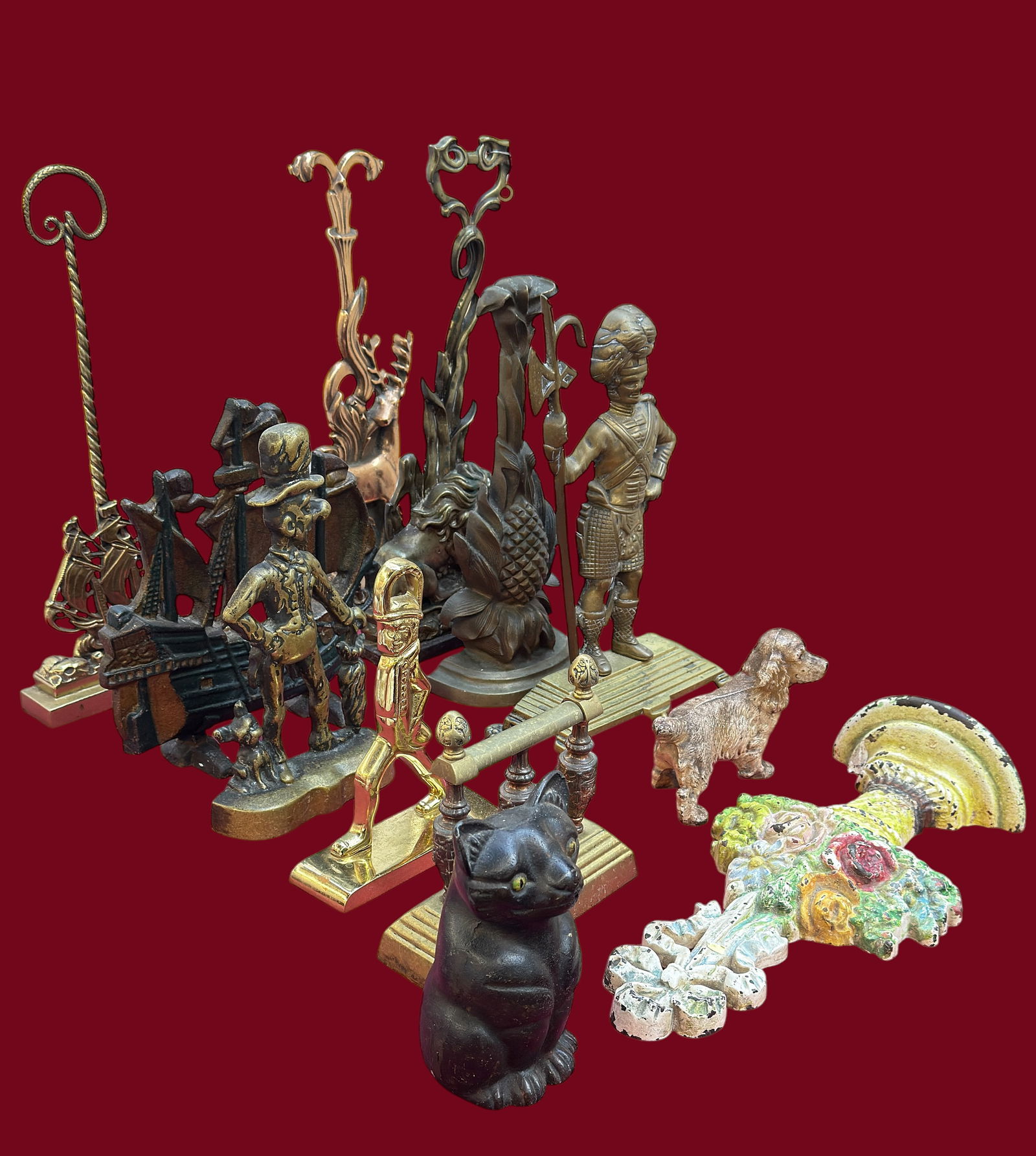 Lot: 12 Vintage Brass & Cast Iron Door Stops. (1 of 5)