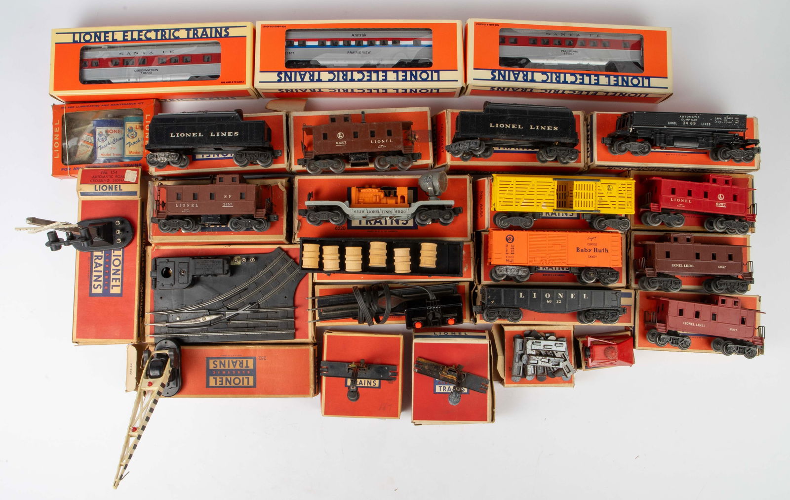 Lot of Boxed Lionel O Scale Train Cars & Accs. (1 of 3)