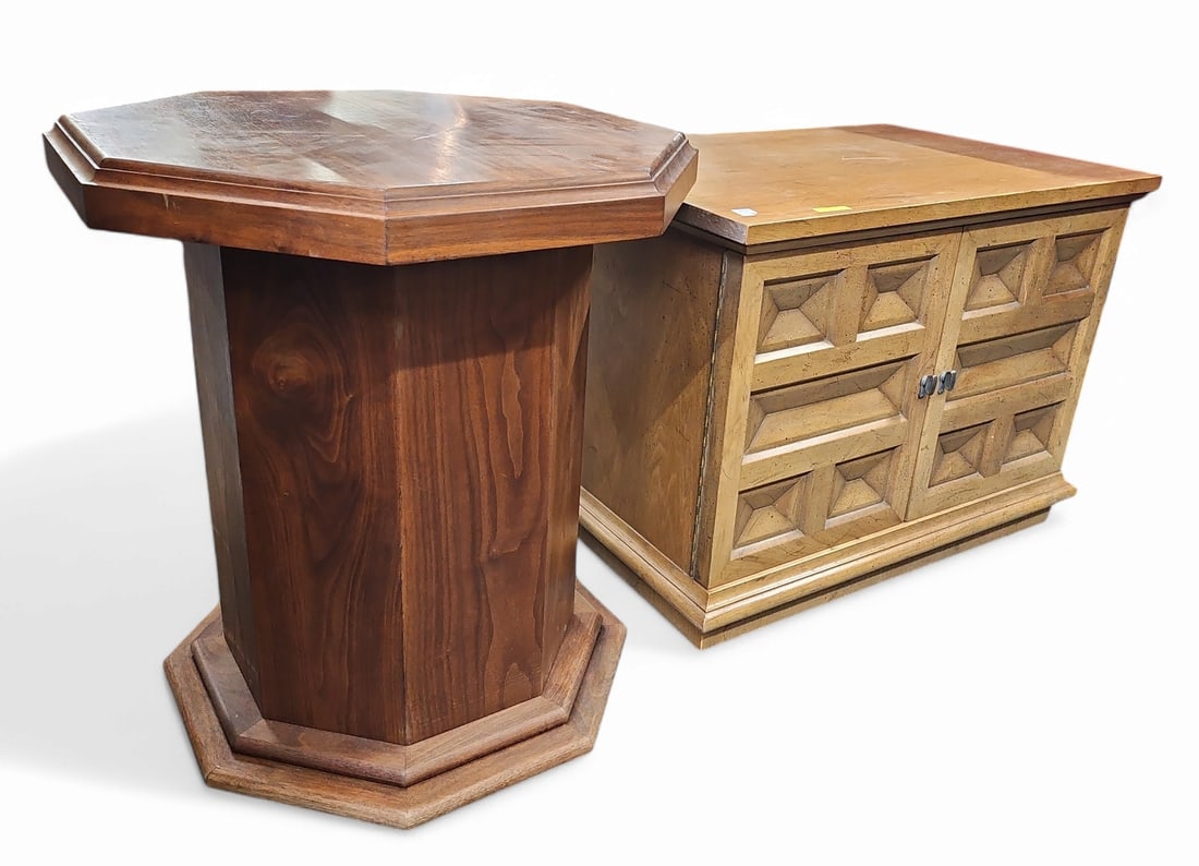 Mid-Century Modern Pedestal & Cabinet.: The lot consists of an octagonal walnut pedestal and light wood two door cabinet. There are some scratches and dark spots on the pieces, but they are in overall good condition. The light wood cabinet
