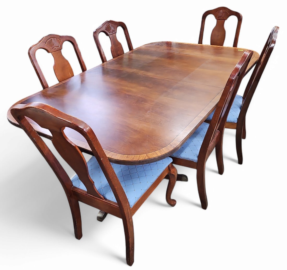 Banded Ethan Allen Dining Table & 6 Dining Chairs.: The chairs and table do not match. The chairs have slipper feet, while the table is Duncan Phyfe style. The walnut table comes with 2 Leaves. The table measures 46" x 74", and stands 29 3/4" tall. Eac