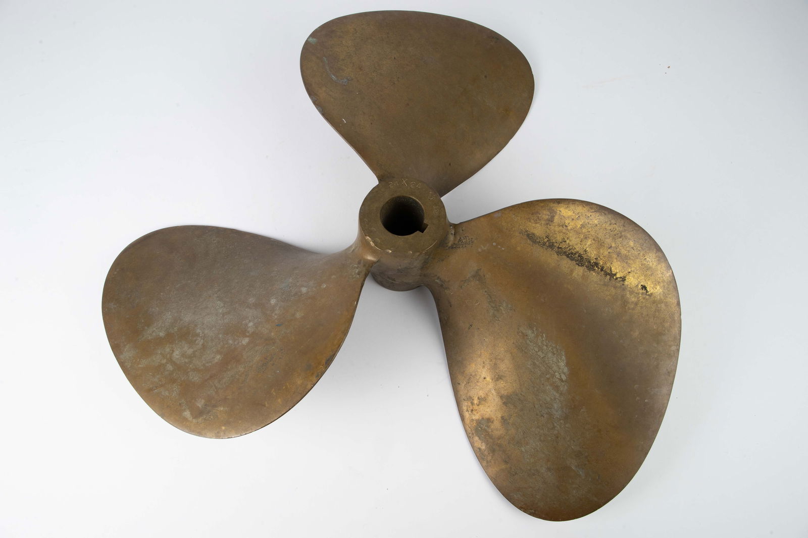 Vintage 3 Blade 22" Bronze Nautical Propeller. (1 of 6)