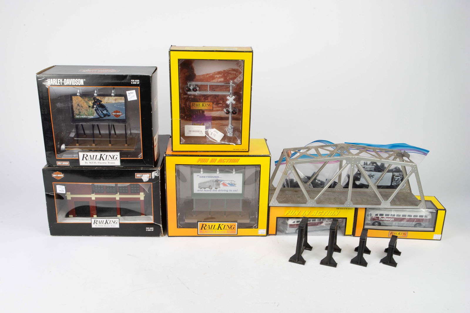 O Guage MTH Rail King Electric Train Items, Harley (1 of 7)