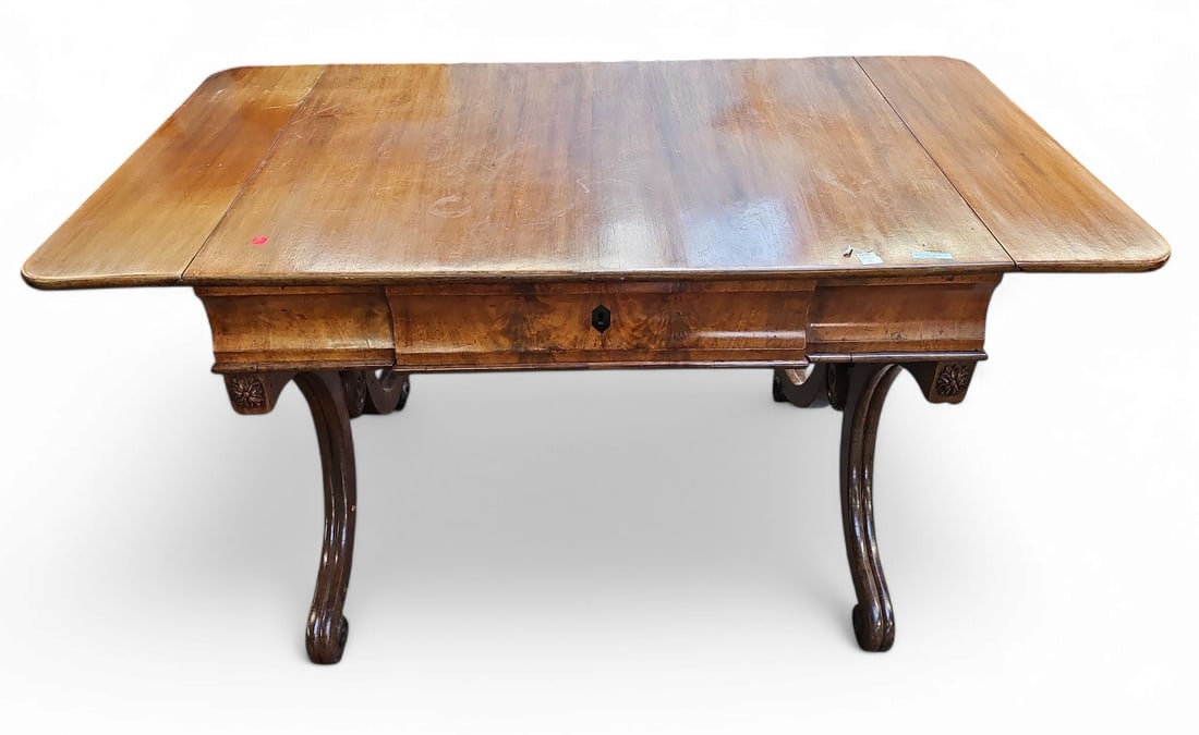 Antique Carved Drop Leaf Table. (1 of 4)