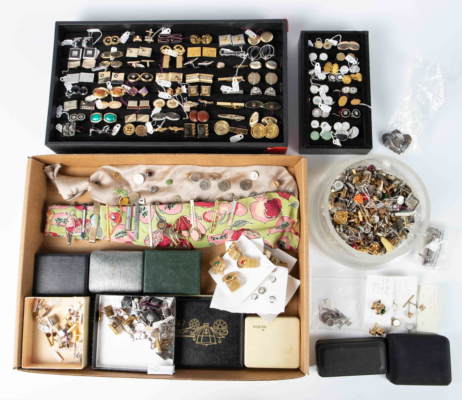 Lot of Mens Vintage Jewelry - Links, Tacks, Clips. (1 of 6)