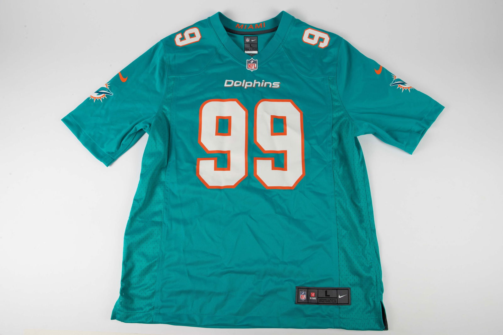Jason Taylor Autographed Miami Dolphins Jersey. (1 of 7)