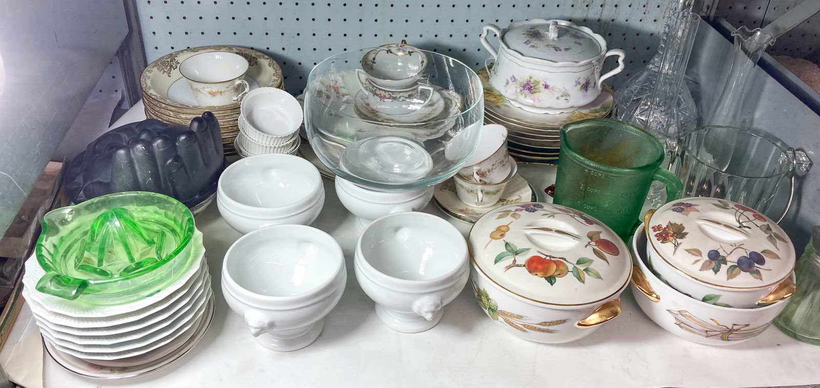 Lot: Uranium Glass, Limoges China, etc. (1 of 11)