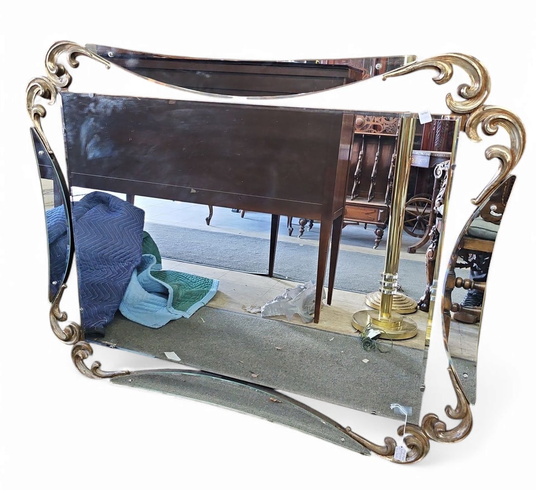 Large Hollywood Regency Style Mirror. (1 of 1)