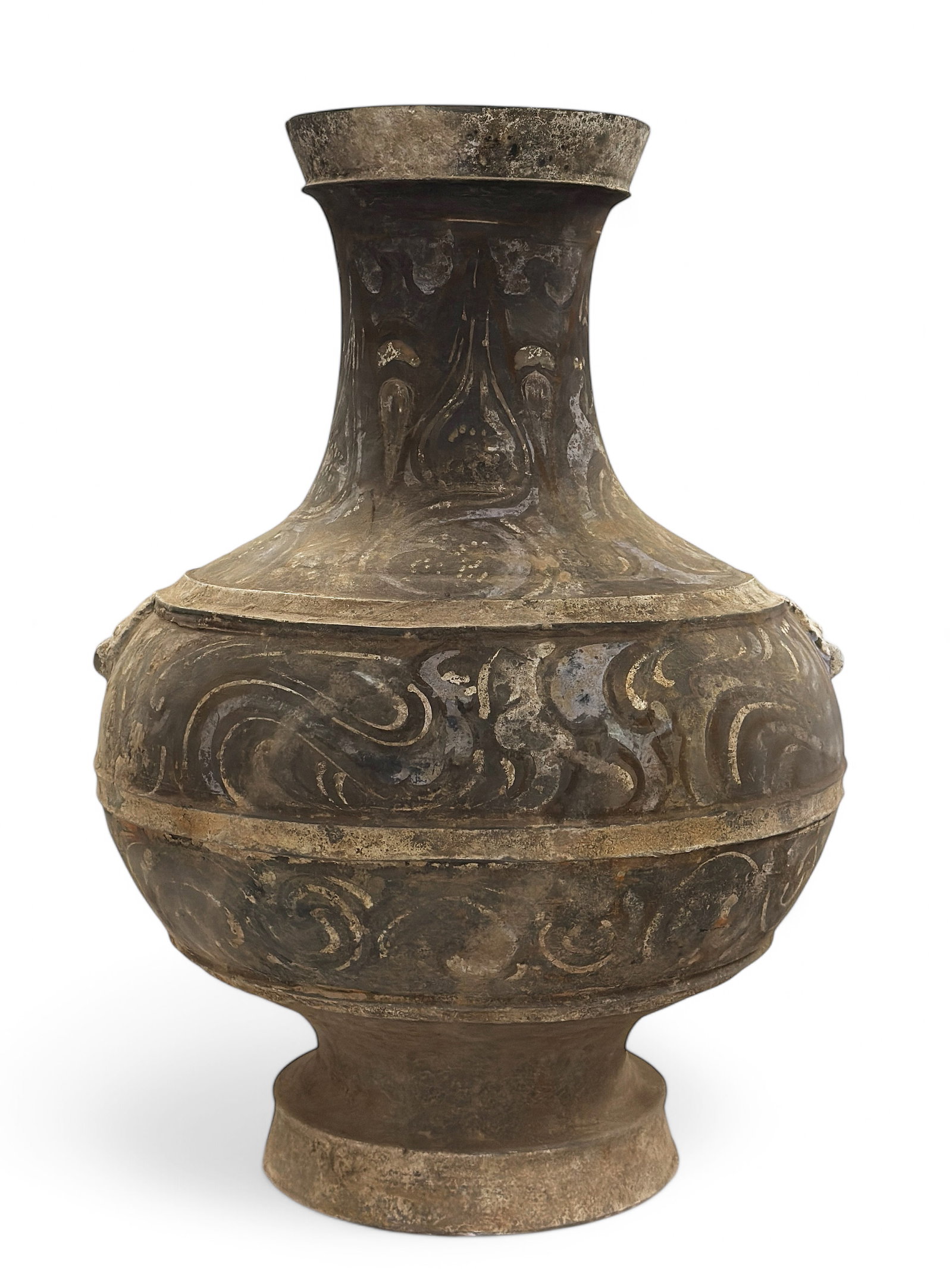 Large Chinese Han Dynasty ? Painted Hu.: The piece has a few nicks and chips (wear to use), but is in good overall condition. It measures 21 1/4" tall and 15" in diameter at its widest point. Third-party shipping or personal pickup is requir