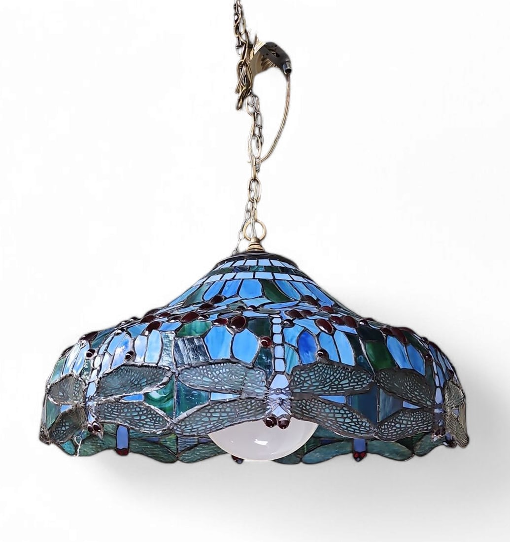 Leaded Type Hanging Fixture w/ Dragonfly Border. (1 of 2)