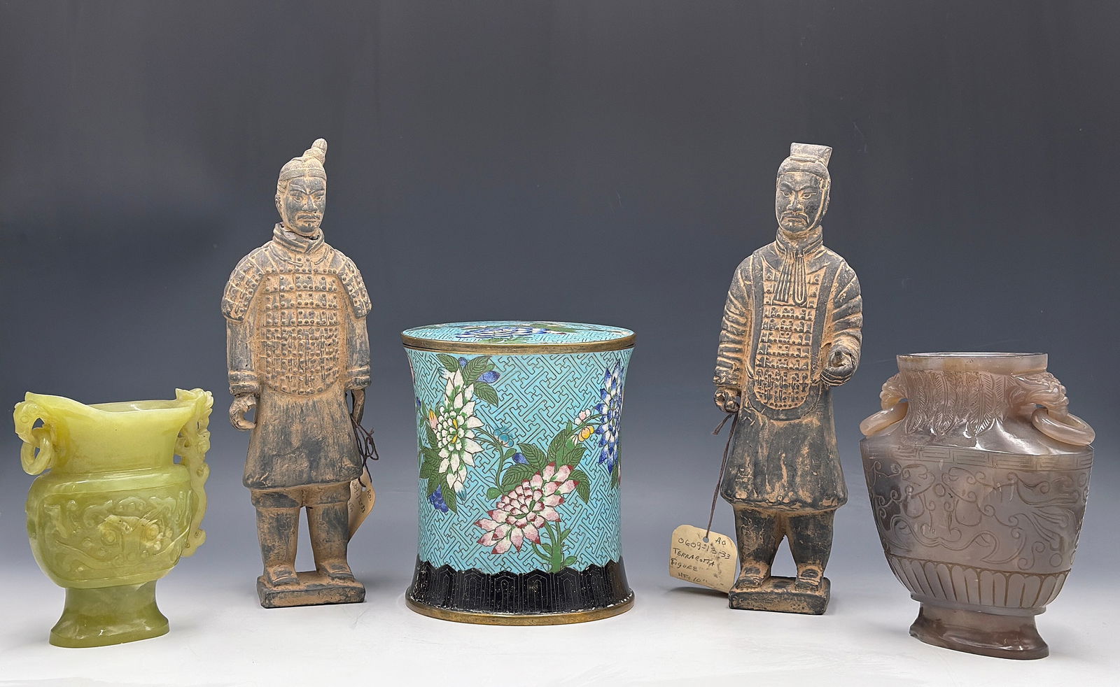 Lot: 5 Chinese Items. (1 of 9)