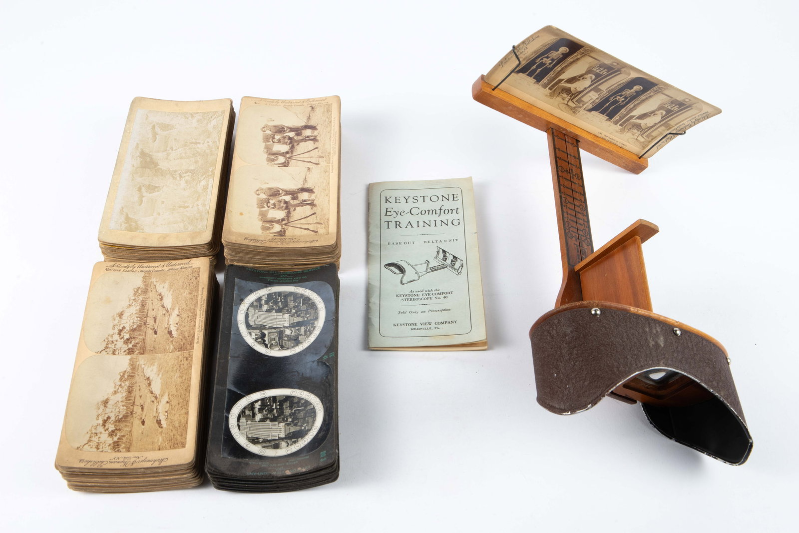 Lot: Keystone Stereoscope w/ Antique Cards. (1 of 11)