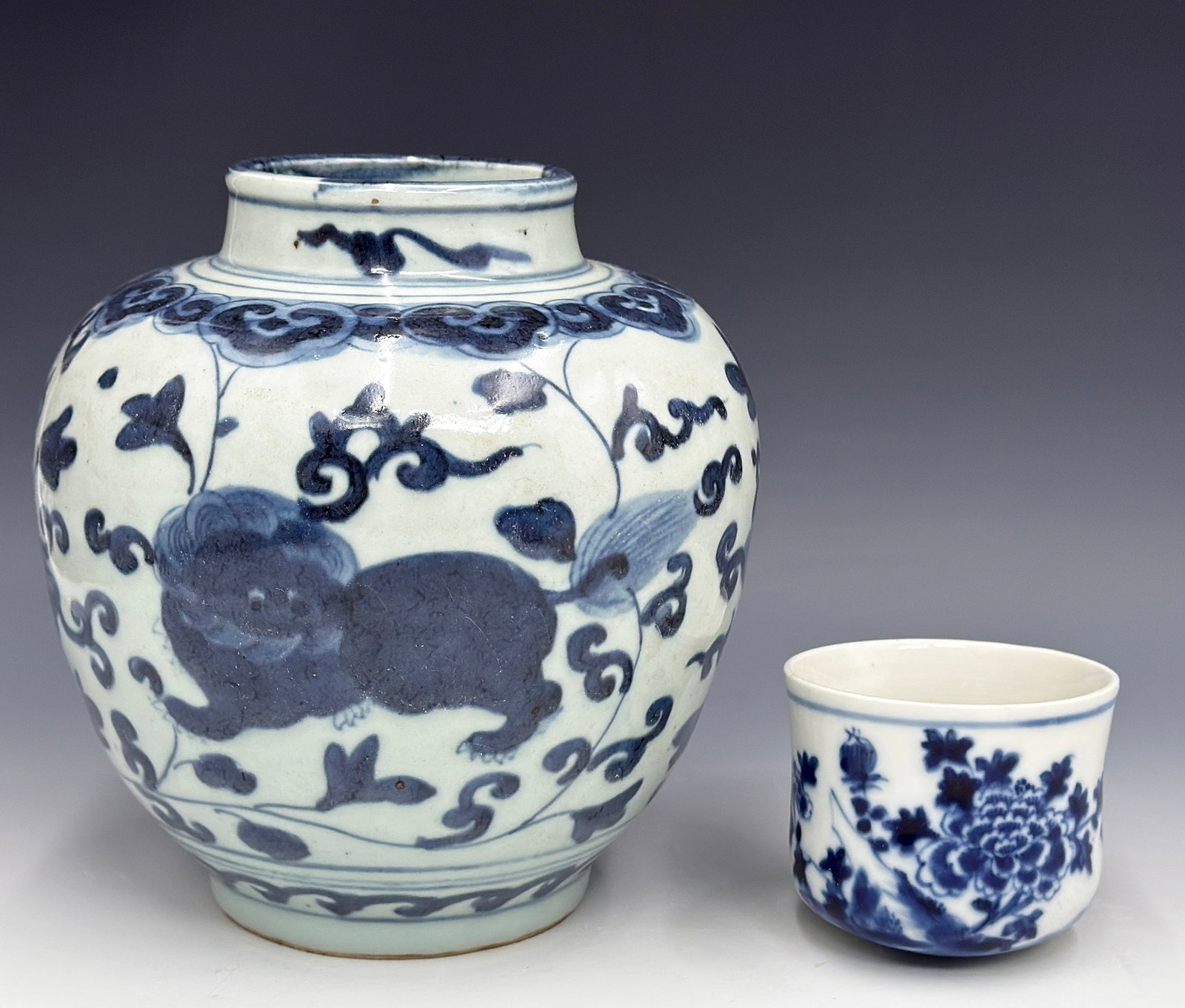 Ming and Qing Dynasty Chinese Porcelain Items. (1 of 6)