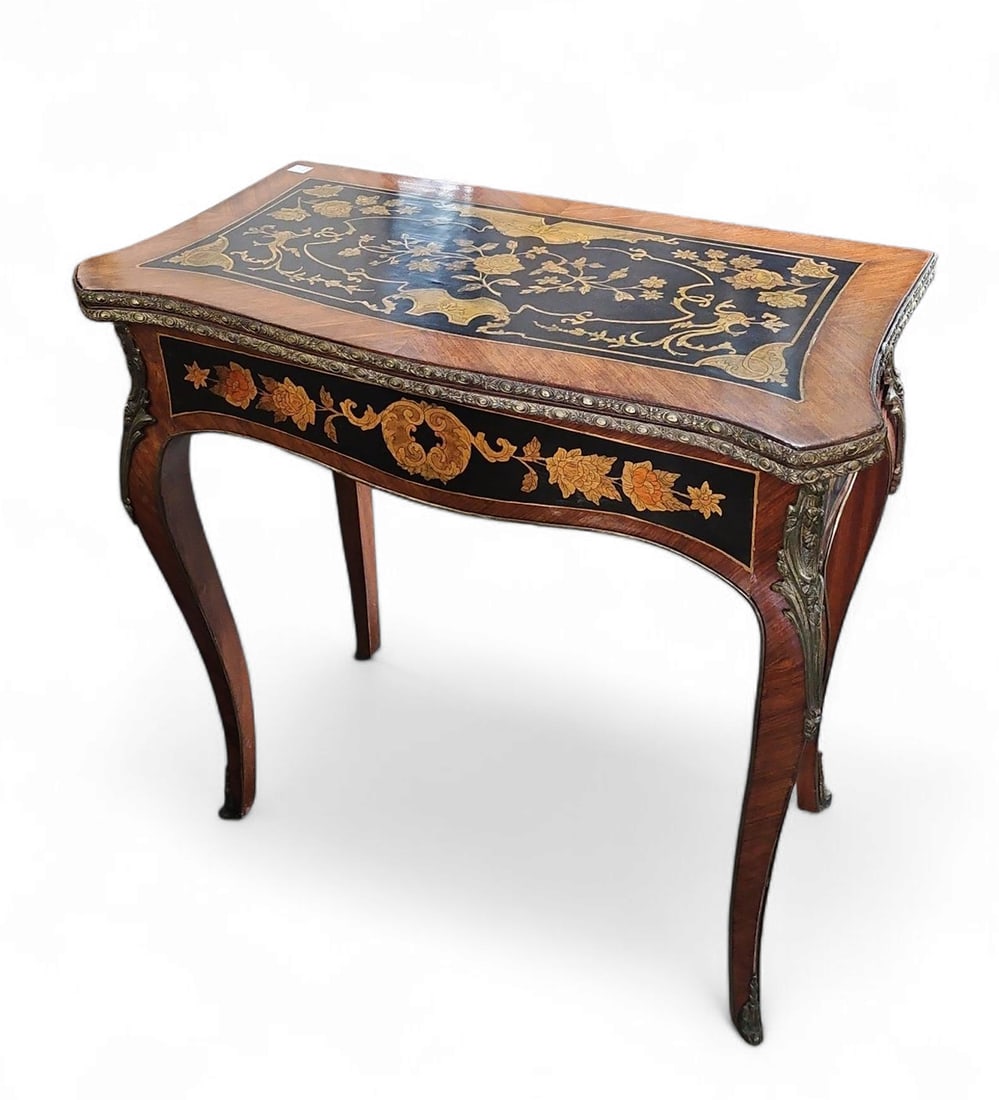 French Louis XV Style Flip Top Game Table. (1 of 3)