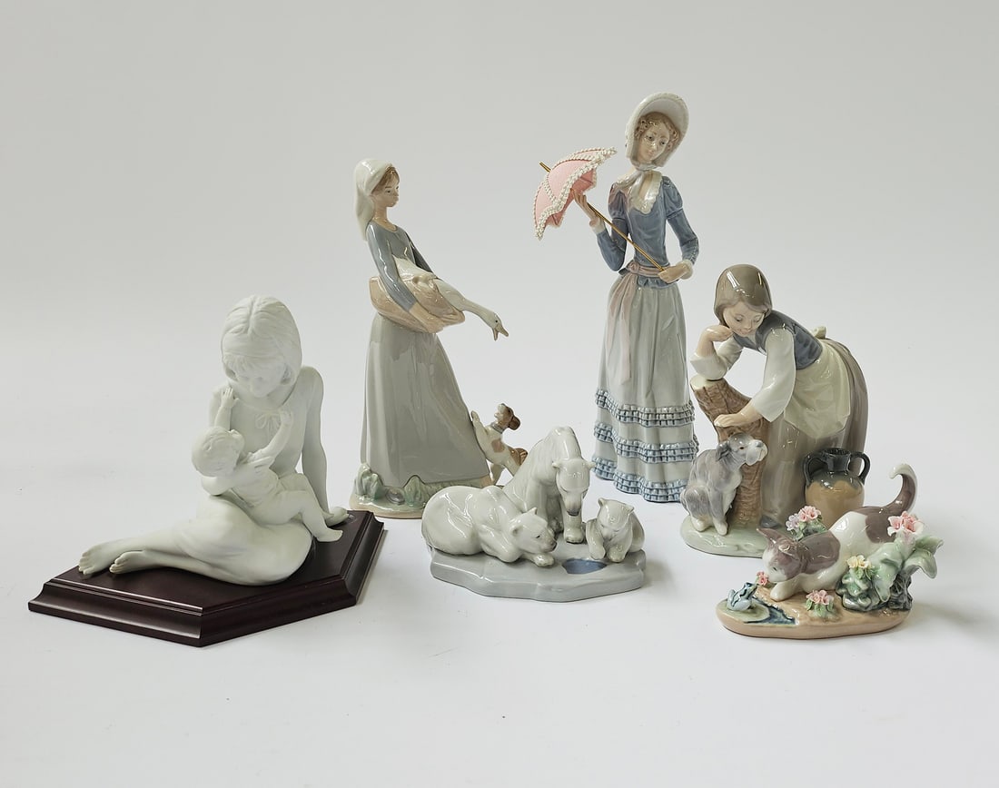 Lot of 6 Figurines, Mostly Lladro. (1 of 6)