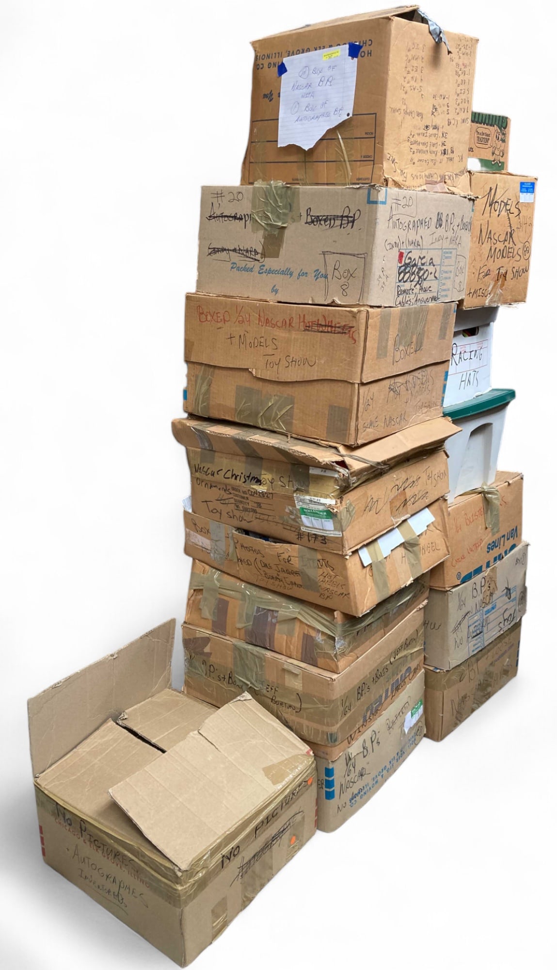 Lot of Nascar Scale Model Cars, Some Autographed. (1 of 14)