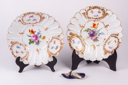 Lot of 3 Meissen Pcs.- 9" Plates, 4" Shoe.