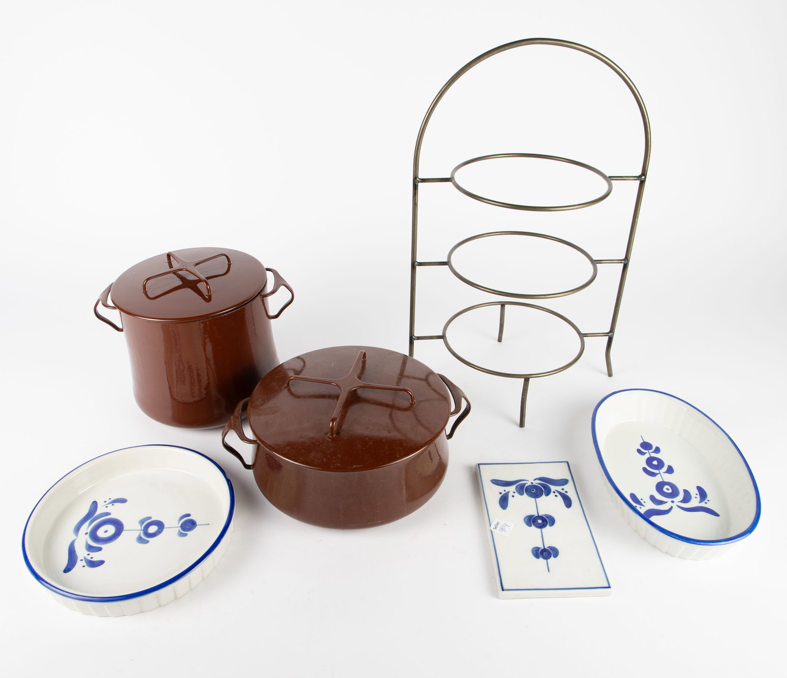 Lot: Dansk Danish Enameled Pots, Portuguese Dishes (1 of 9)