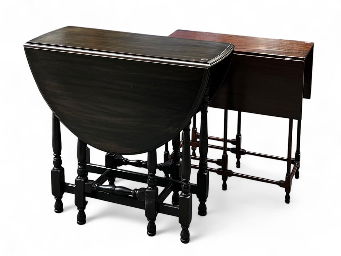Two Dropleaf Gateleg Mahogany Tables. (1 of 14)