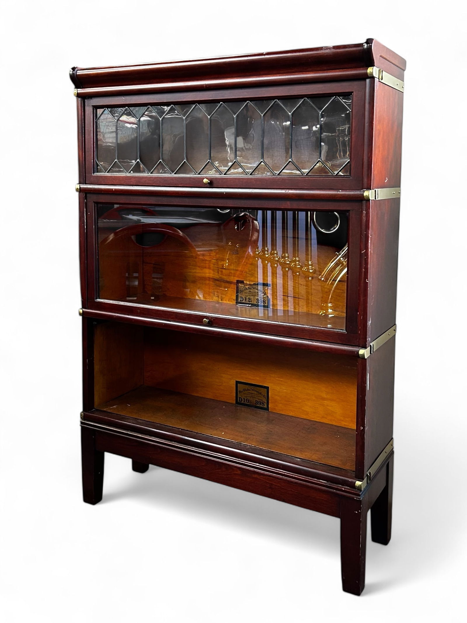 Globe-Wernicke Mahogany Barrister Bookcase. (1 of 7)