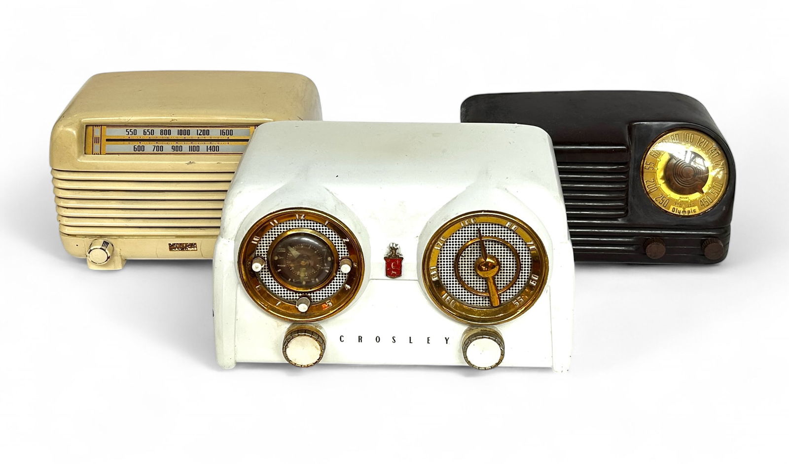 Lot of 3 Vintage Table Radios, Including Bakelite. (1 of 17)