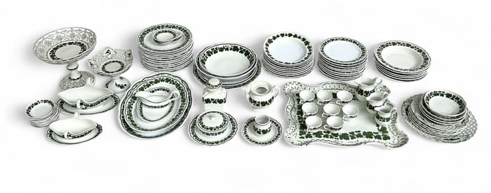Large Meissen Green Ivy Dinner Service.
