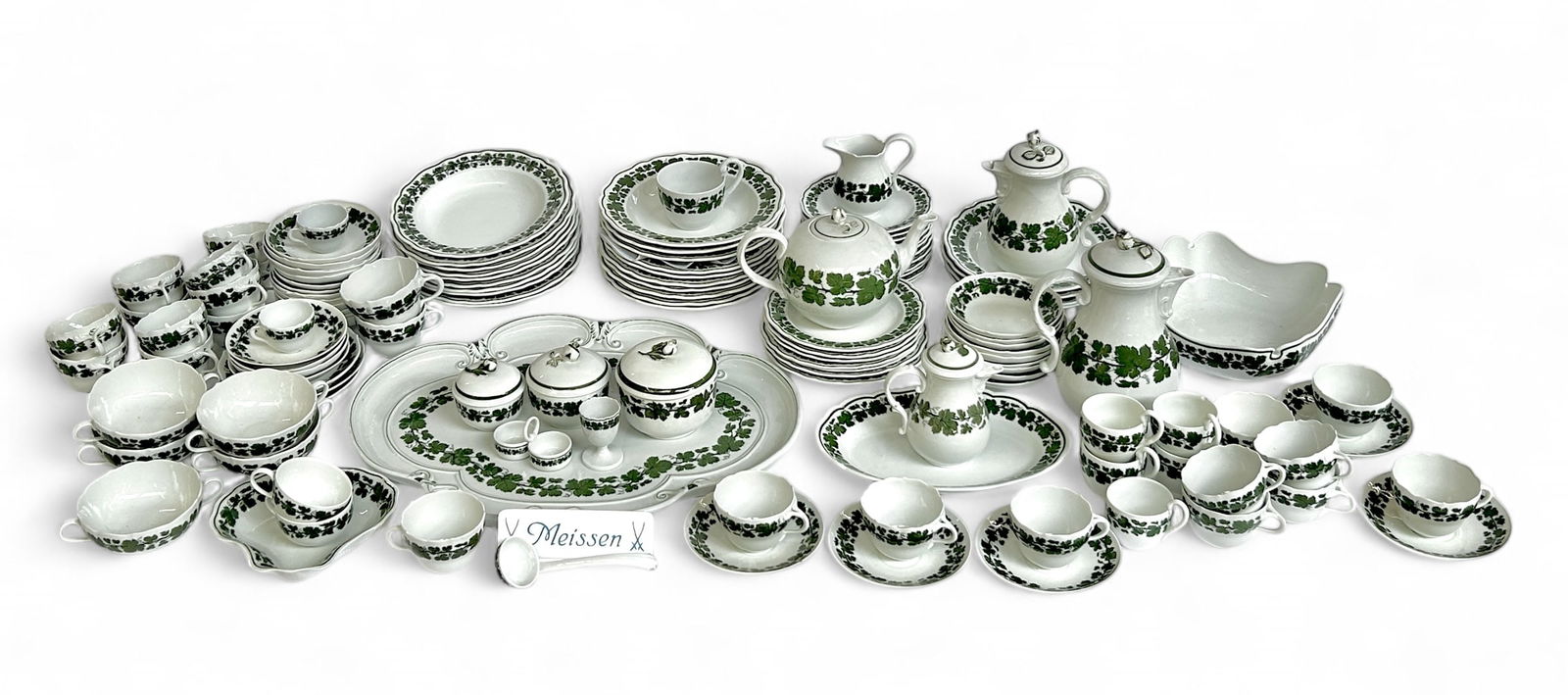 Meissen Green Ivy China Set. (1 of 12)