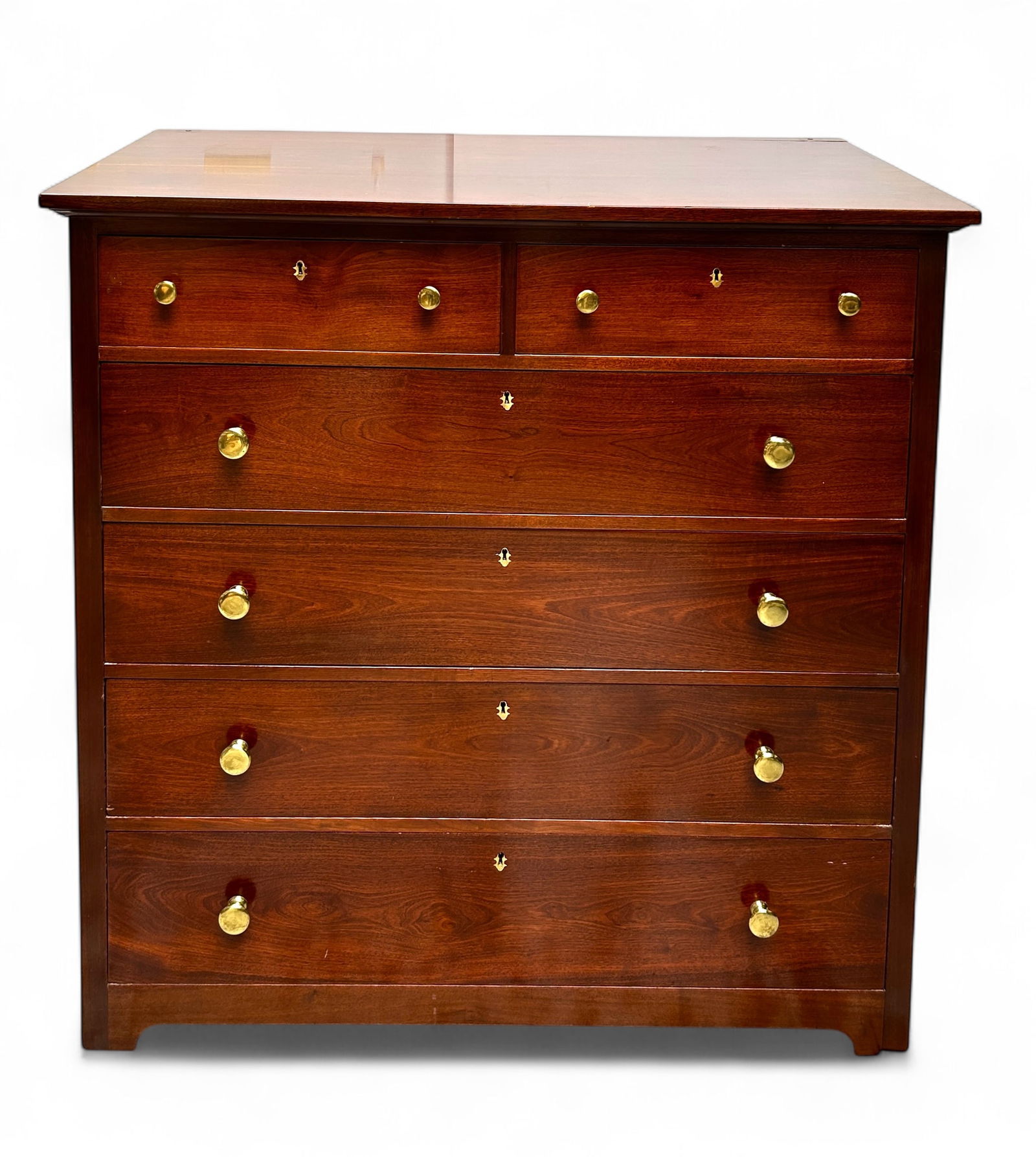 Six-Drawer Mahogany Chest. (1 of 7)