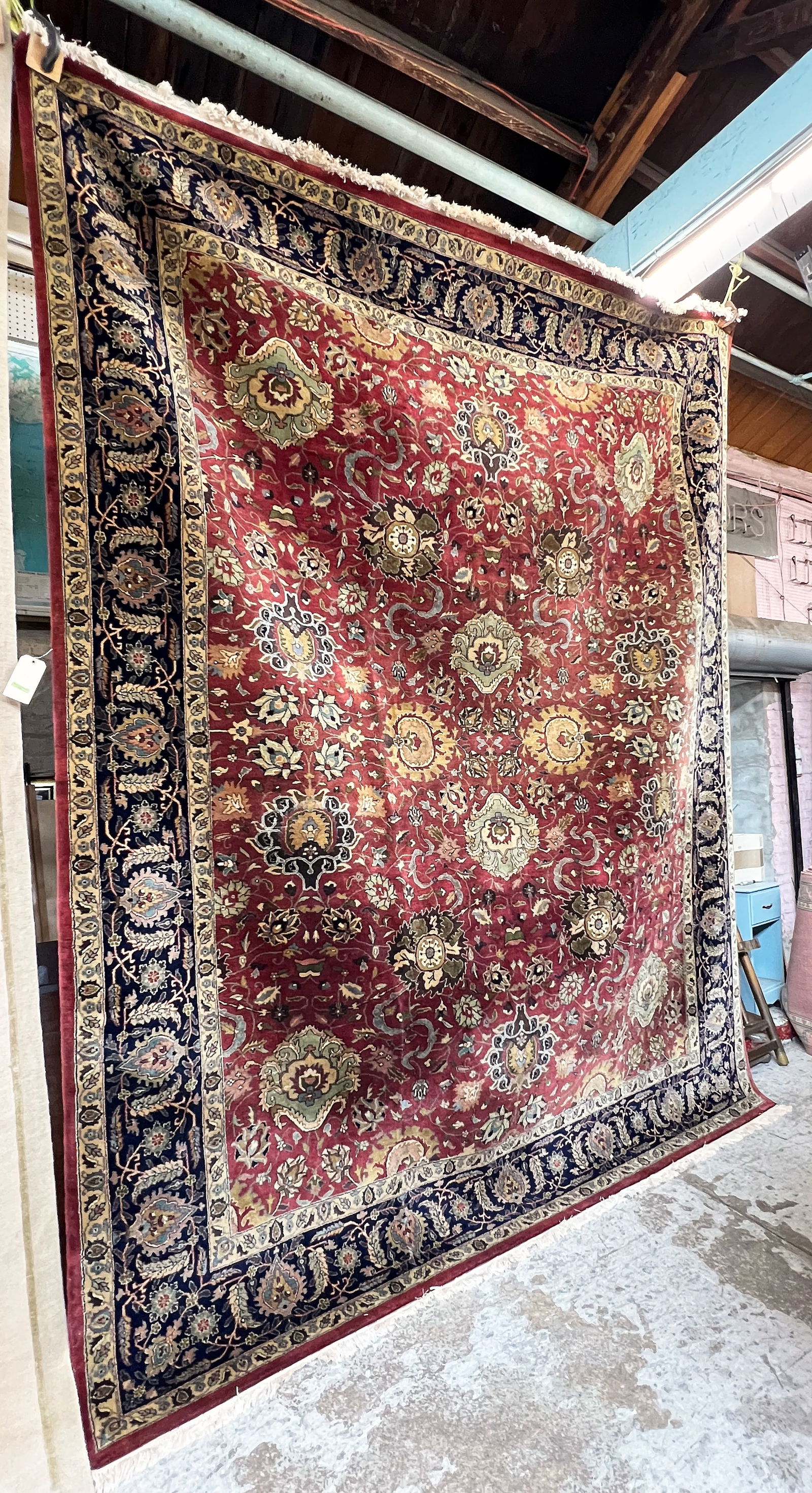9' 2" x 11' 10" Sarouk or Kashan Pattern Rug. (1 of 3)