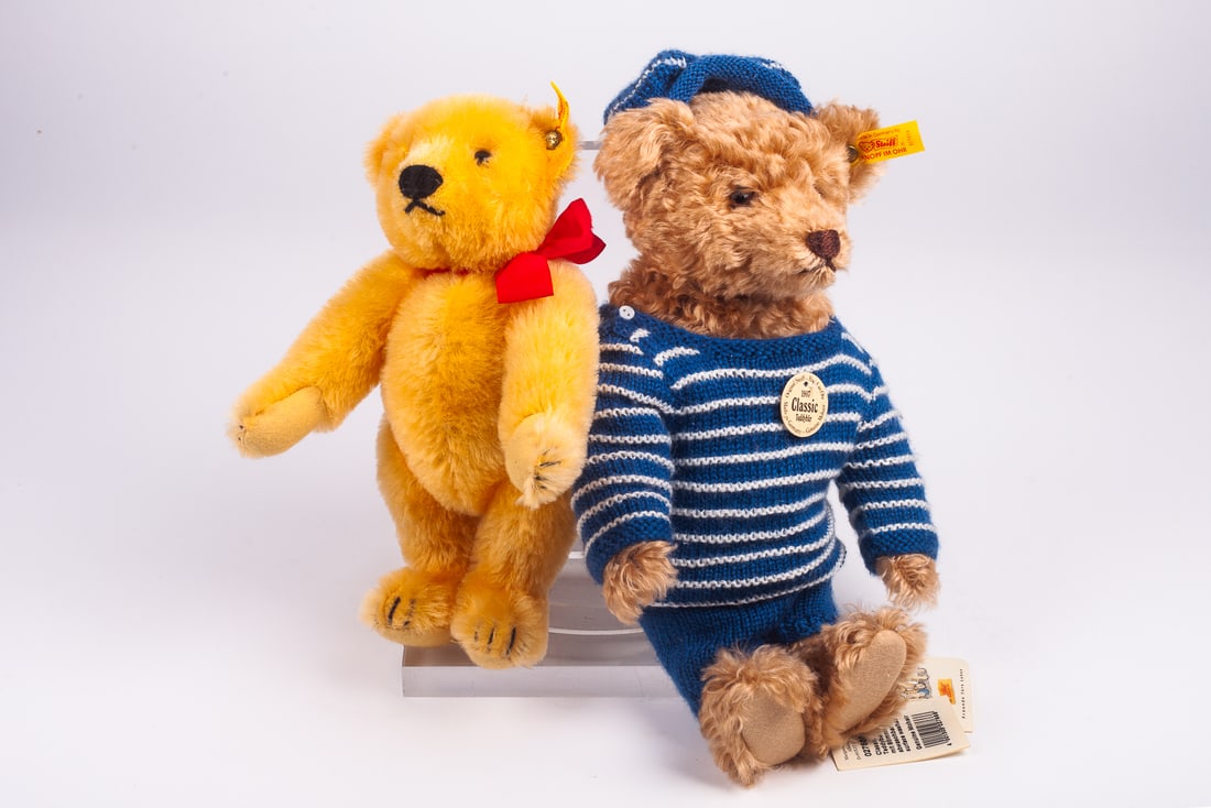 Lot of 2 Jointed Plush Steiff Teddy Bears w/ Tags. (1 of 16)