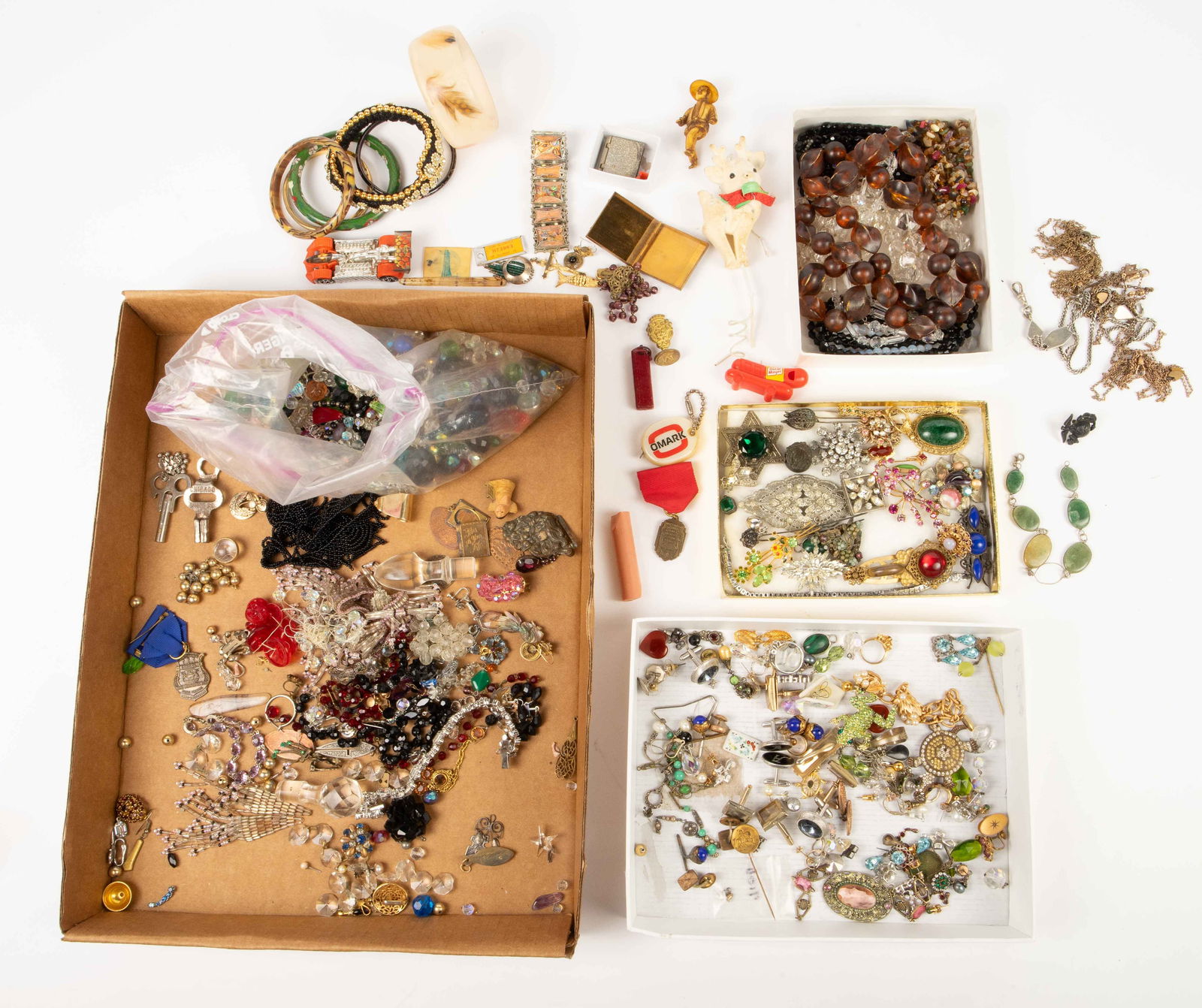 Lot of Mostly Vintage Jewelry - Brooches, Fobs. (1 of 8)