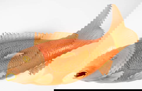 Mottahedeh Centerpiece Fish Tureen w/ Lid.: This Mottahedeh Vista Alegre tureen is in the shape of a fish, likely a salmon, with hand painted gilded details. It measures 19" x 11" x 11 1/4". The lid has a small fish as a handle. There is some l