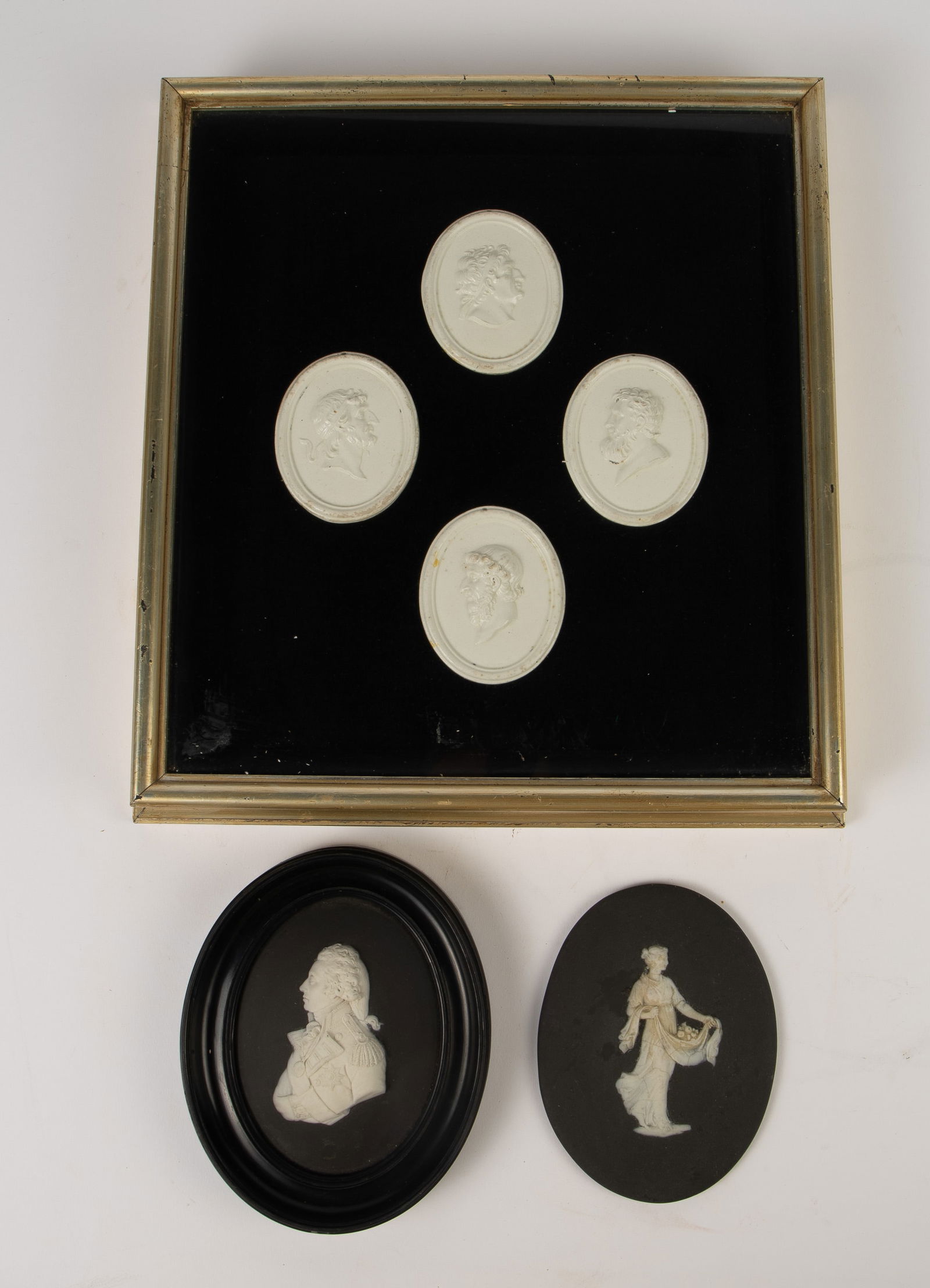 Lot of Early Wedgwood Only Portrait Medallions. (1 of 11)