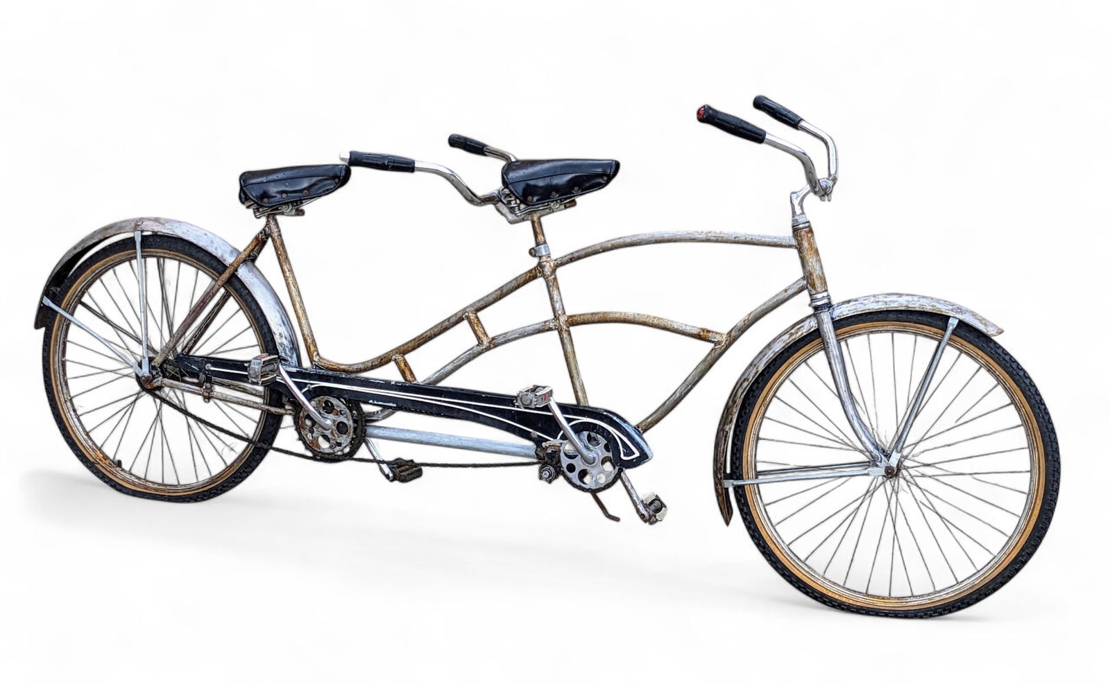Vintage Tandem Bike, As Is.: The bike measures 19" from the top of the seat tube to the middle of the bottom bracket. From end to end, it measures 92". The saddles are Schwinn, but the bike itself is unmarked. The bike is quite r