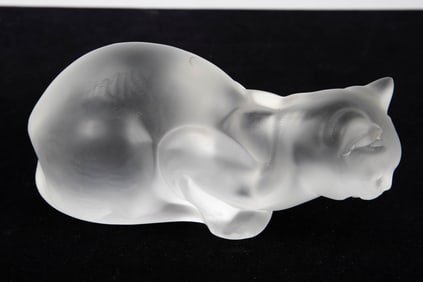 Lalique France Frosted Crystal Cat Sculpture.