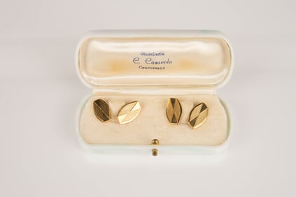 Pair of Vintage Italian 18K Gold Cuff Links.