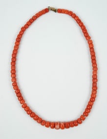 Antique Coral Beaded Necklace.